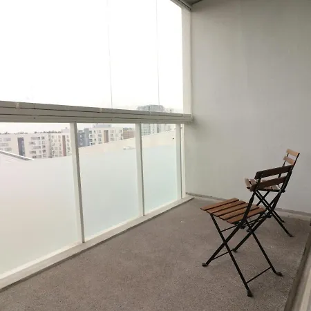 Apartment Spacious For 4 With Sauna