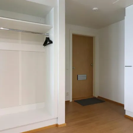 Spacious For 4 With Sauna شقة *
