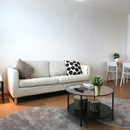 Spacious For 4 With Sauna Apartment *